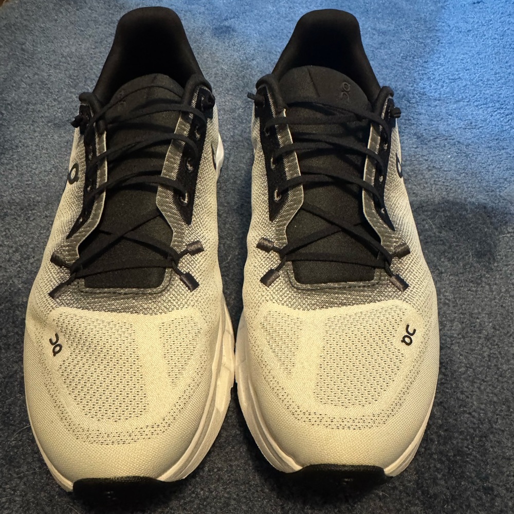 On Running Dual-Tone Athletic Shoes